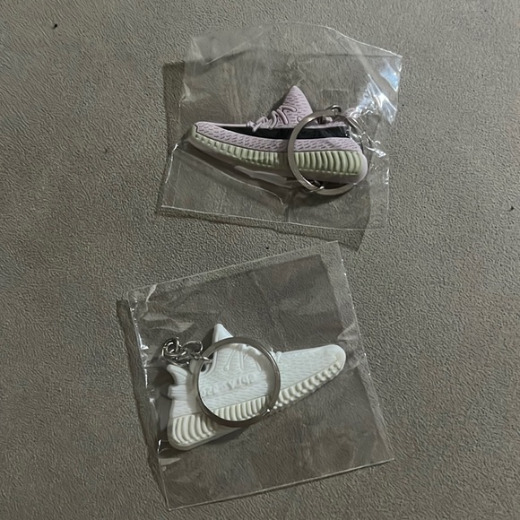 Yeezy keychains - Picture 1 of 1